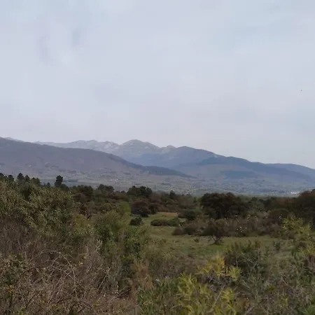 Casa Vacacional Con Piscina, Padel Y Bbq * カンデレダ